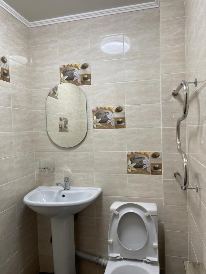 Fam_House Ξενοδοχείο Μπισκέκ Εξωτερικό φωτογραφία